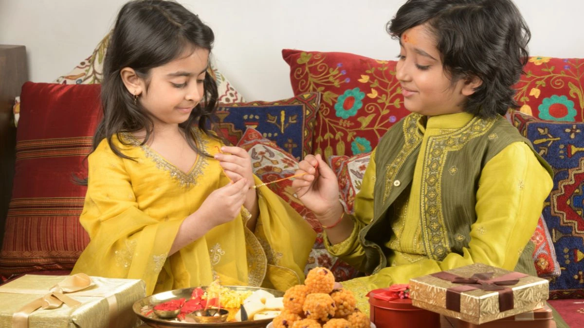 Raksha Bandhan 2026: रक्षाबंधन का त्योहार कब मनाया जाएगा? जानें चंद्र ग्रहण-भद्रा का समय